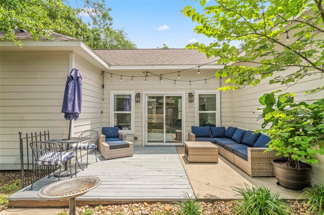 702 W 41st Street, Houston, TX 77018