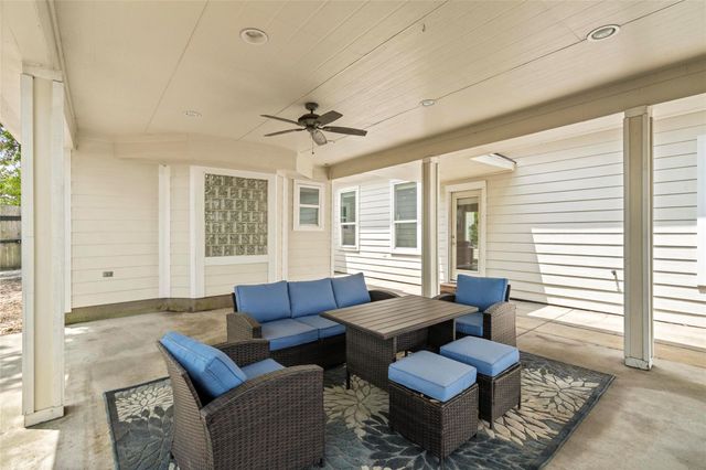 702 W 41st Street, Houston, TX 77018