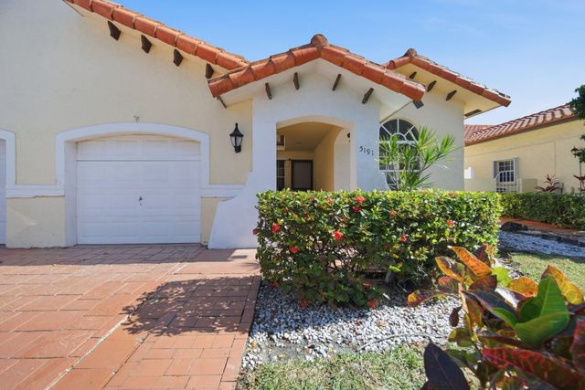 5191 Casa Real Drive, Delray Beach, FL 33484