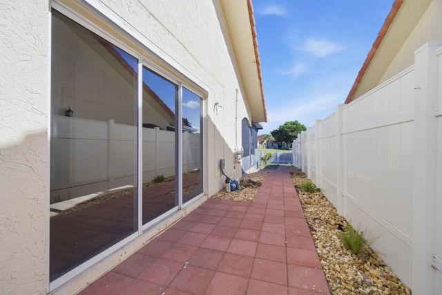 5191 Casa Real Drive, Delray Beach, FL 33484