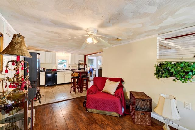 69 Robin Street, Franklin, NH 03235