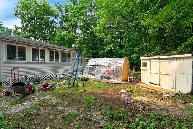 69 Robin Street, Franklin, NH 03235