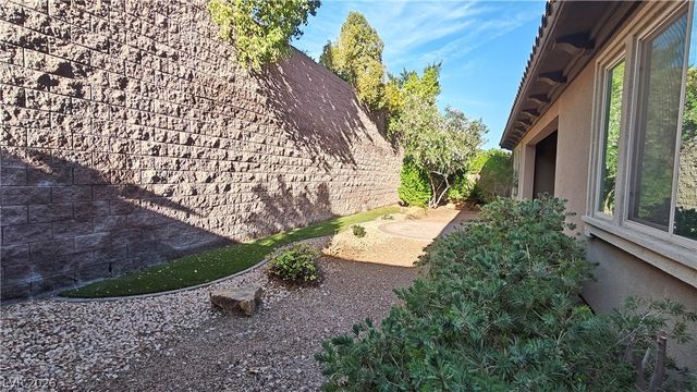 2868 Josephine Drive, Henderson, NV 89044