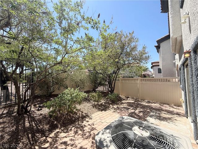 1110 Tropical Star Lane 103, Henderson, NV 89002