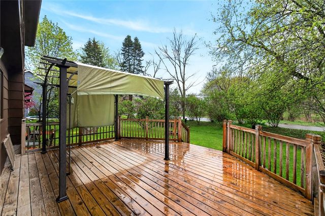 7 Fieldstone Lane, Henrietta, NY 14586