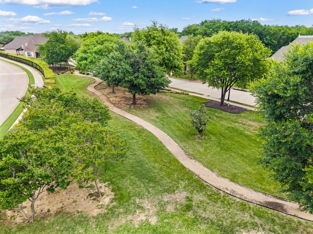 825 Creekview Lane, Colleyville, TX 76034