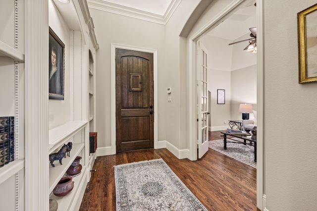 825 Creekview Lane, Colleyville, TX 76034