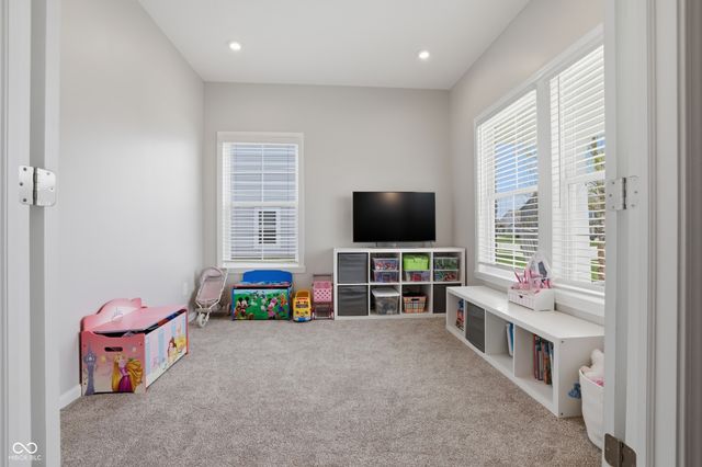 5478 Wood Spring Lane, Mccordsville, IN 46055