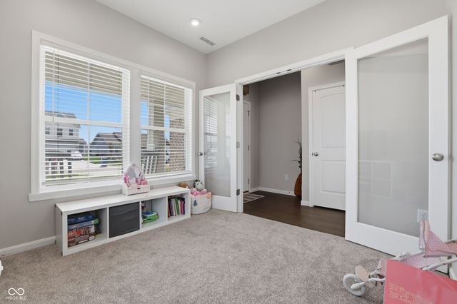 5478 Wood Spring Lane, Mccordsville, IN 46055