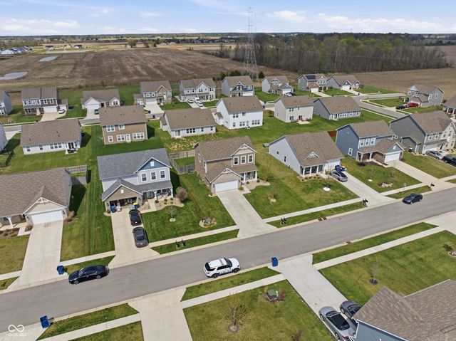 5478 Wood Spring Lane, Mccordsville, IN 46055