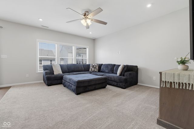 5478 Wood Spring Lane, Mccordsville, IN 46055