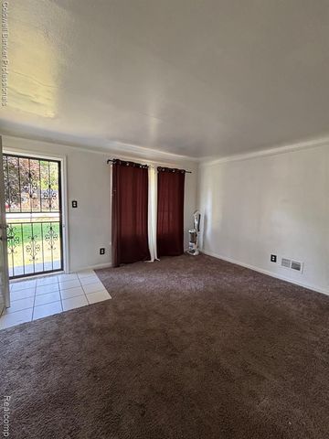 21671 Frazer Avenue, Southfield, MI 48075
