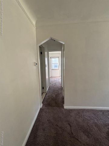 21671 Frazer Avenue, Southfield, MI 48075