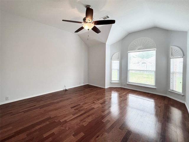2107 Aberdeen Avenue, Mckinney, TX 75072