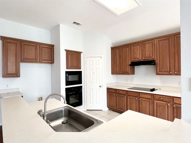 2107 Aberdeen Avenue, Mckinney, TX 75072