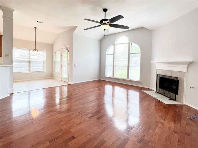 2107 Aberdeen Avenue, Mckinney, TX 75072