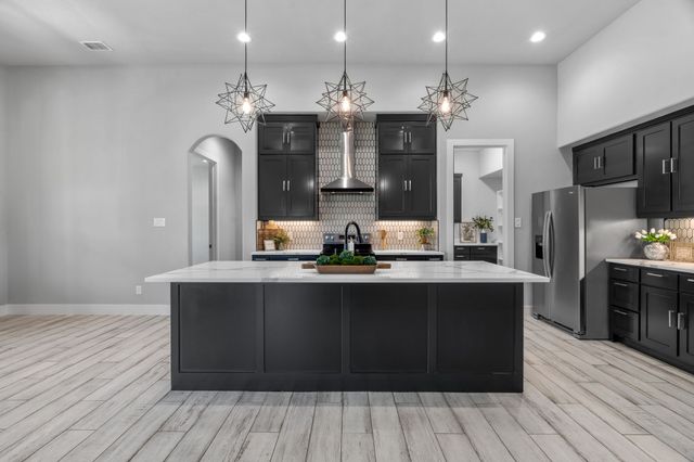 521 Echo Glade Court, Azle, TX 76020