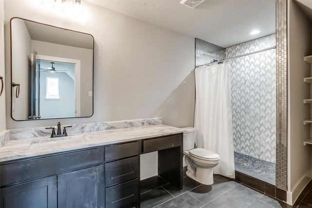 521 Echo Glade Court, Azle, TX 76020