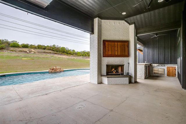 521 Echo Glade Court, Azle, TX 76020