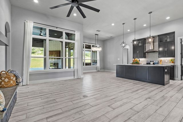521 Echo Glade Court, Azle, TX 76020