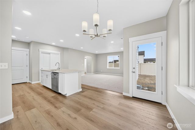 1203 Hickory Road, Moses Lake, WA 98837