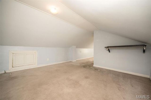 2200 N 5th Street, St Charles, MO 63301