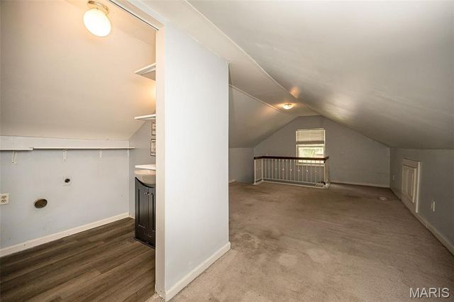 2200 N 5th Street, St Charles, MO 63301