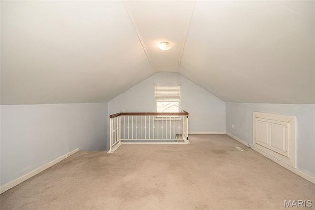 2200 N 5th Street, St Charles, MO 63301