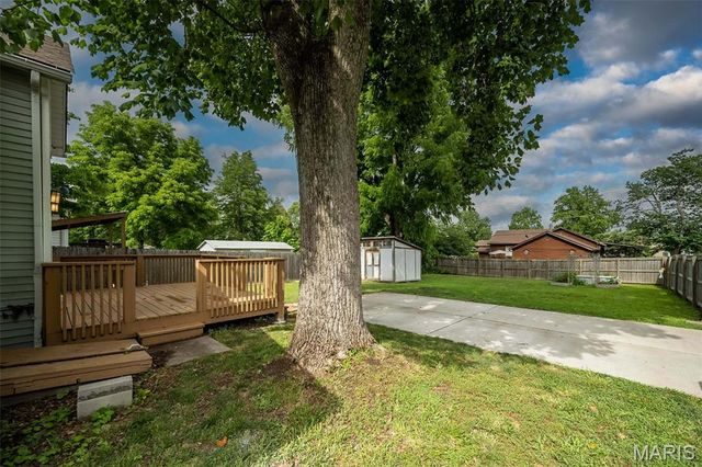 2200 N 5th Street, St Charles, MO 63301