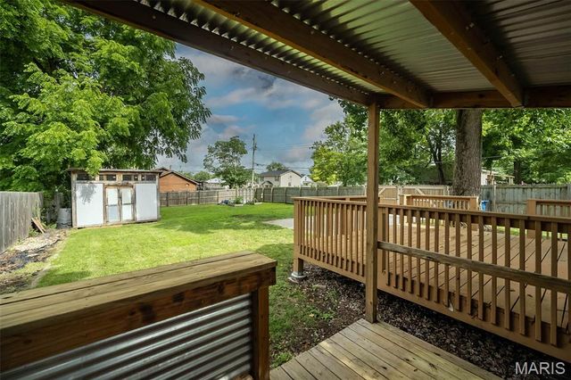2200 N 5th Street, St Charles, MO 63301