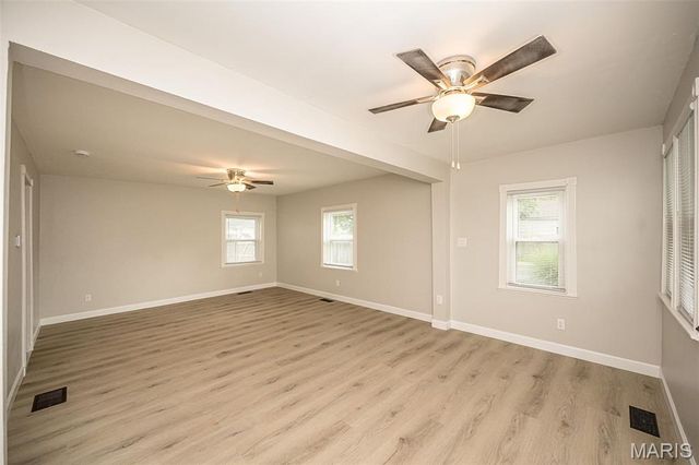 2200 N 5th Street, St Charles, MO 63301