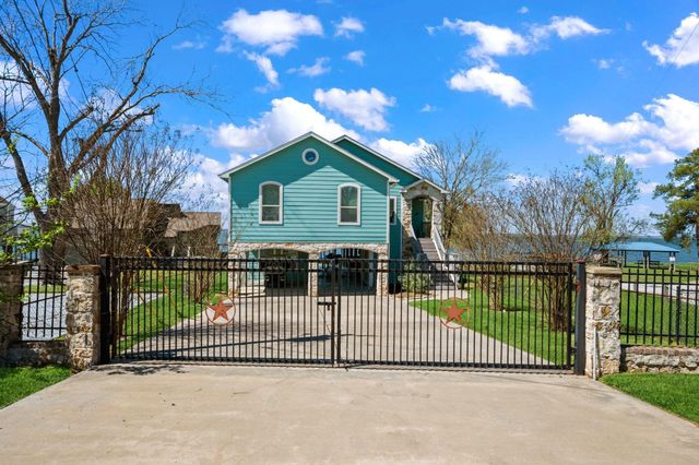 514 Water View Drive, Livingston, TX 77351