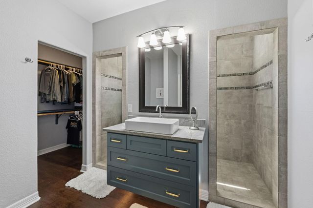 514 Water View Drive, Livingston, TX 77351