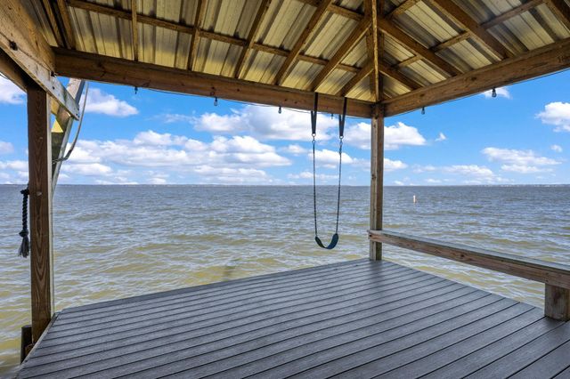514 Water View Drive, Livingston, TX 77351