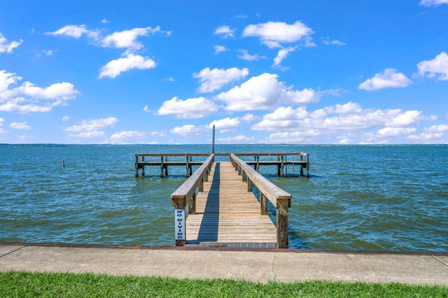 514 Water View Drive, Livingston, TX 77351