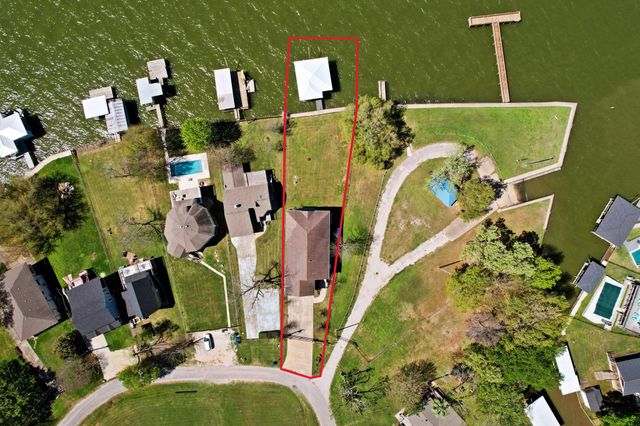 514 Water View Drive, Livingston, TX 77351