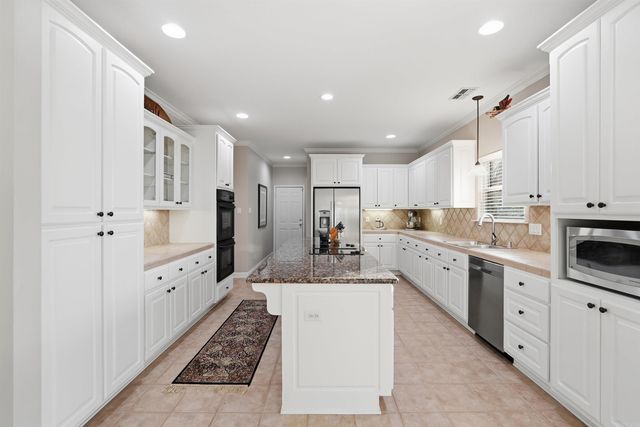 9 Lanes End, Little Rock, AR 72223