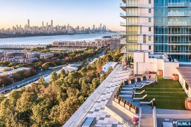 320 Adolphus Avenue 408, Cliffside Park, NJ 07010