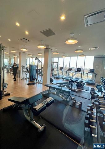 320 Adolphus Avenue 408, Cliffside Park, NJ 07010
