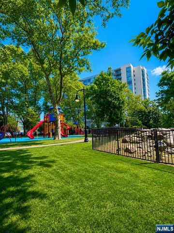 320 Adolphus Avenue 408, Cliffside Park, NJ 07010
