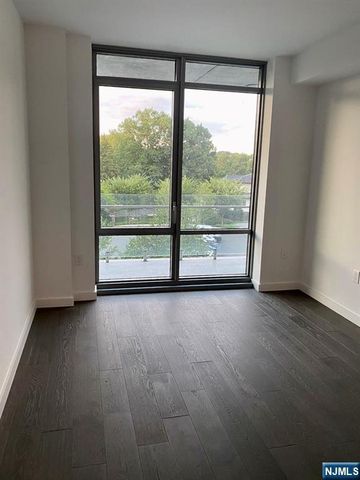 320 Adolphus Avenue 408, Cliffside Park, NJ 07010
