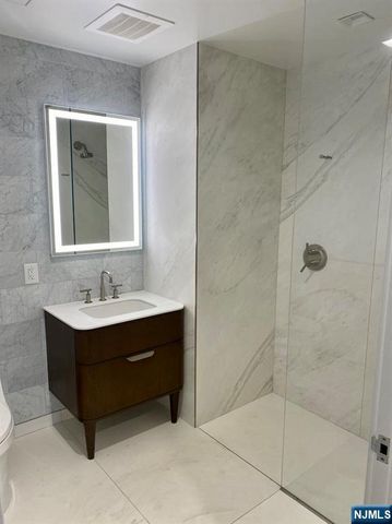 320 Adolphus Avenue 408, Cliffside Park, NJ 07010