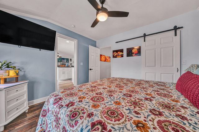 30 Crescent LN, Wirtz, VA 24184