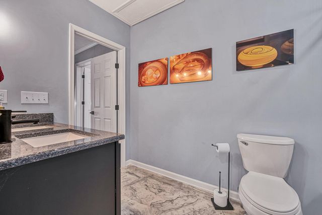 30 Crescent LN, Wirtz, VA 24184