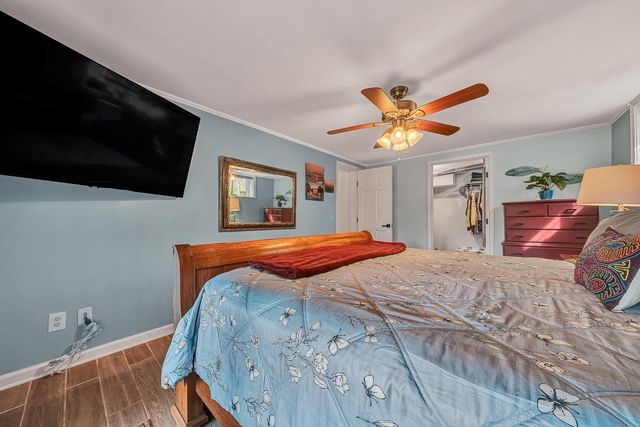 30 Crescent LN, Wirtz, VA 24184