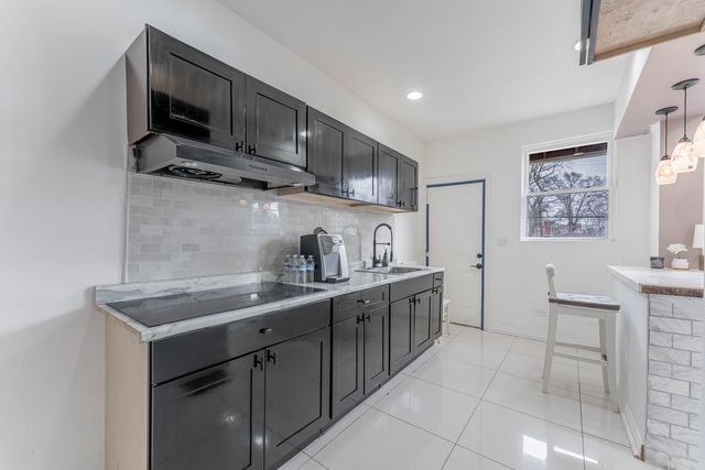 611 N Long Avenue, Chicago, IL 60644