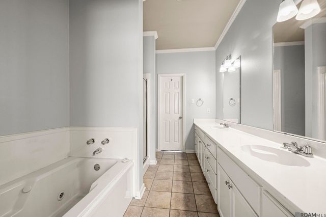4106 Jefferson Woods Dr, Baton Rouge, LA 70809