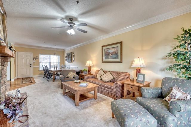 94 Glen Eagle Ct C202, Clayton, GA 30525