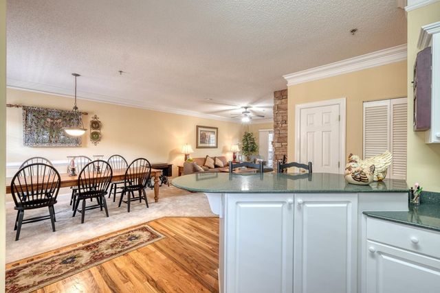 94 Glen Eagle Ct C202, Clayton, GA 30525