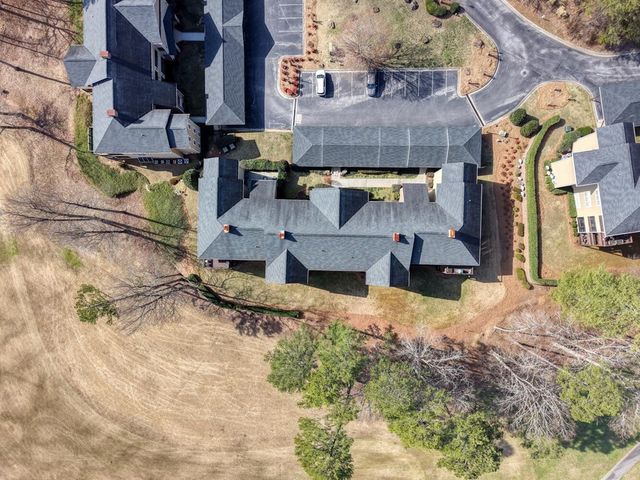 94 Glen Eagle Ct C202, Clayton, GA 30525